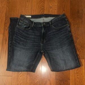 Zara Men’s Dark Blue Jeans